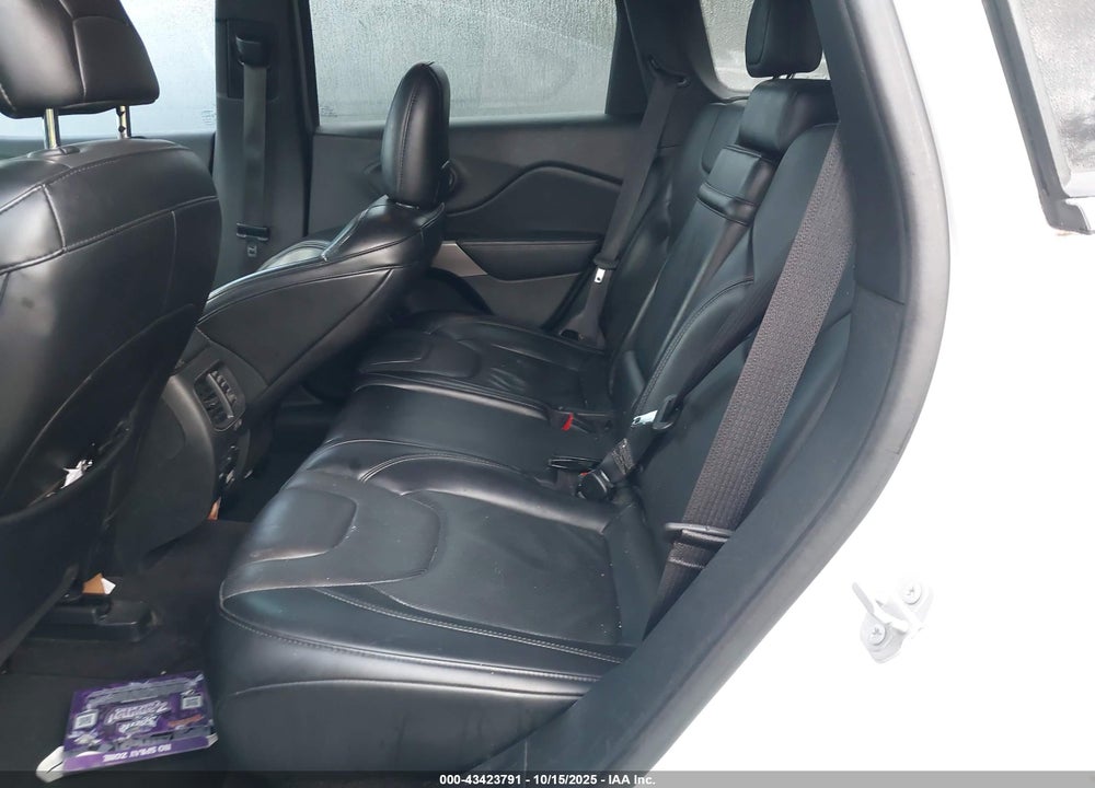 2019 JEEP CHEROKEE VIN: 1C4PJMDX1KD186685
