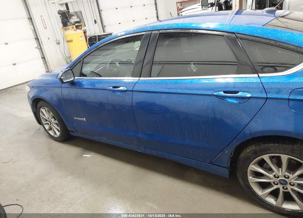 2017 FORD FUSION HYBRID SE VIN: 3FA6P0LU8HR357769