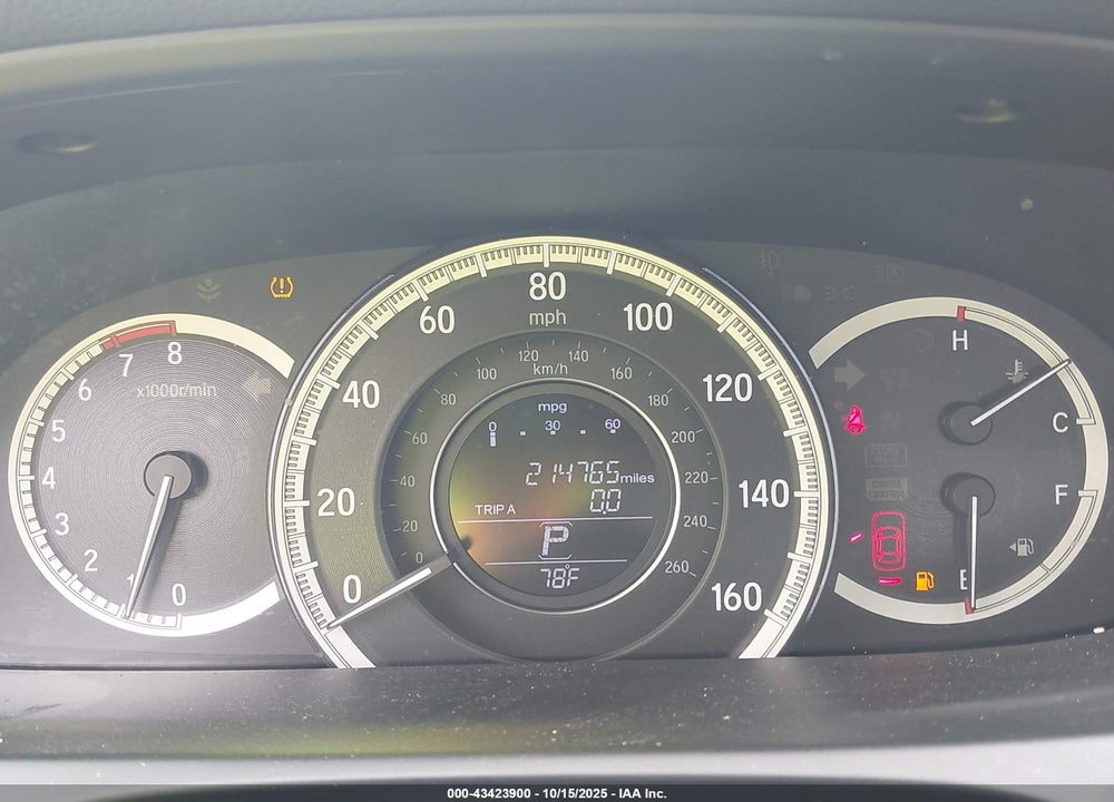 2017 HONDA ACCORD VIN: 1HGCR2F30HA064000
