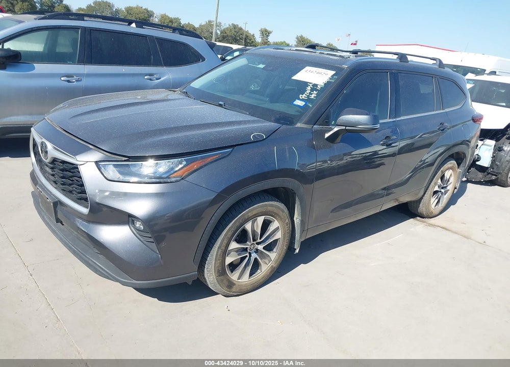 2020 TOYOTA HIGHLANDER XLE VIN: 5TDGZRAH9LS009858