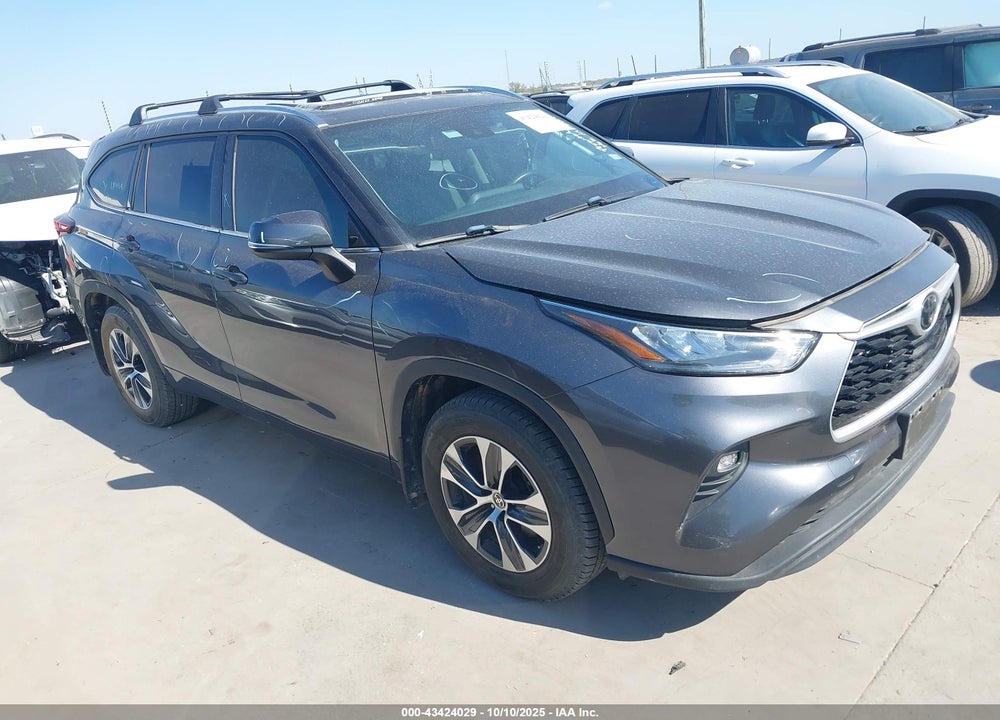 2020 TOYOTA HIGHLANDER XLE VIN: 5TDGZRAH9LS009858
