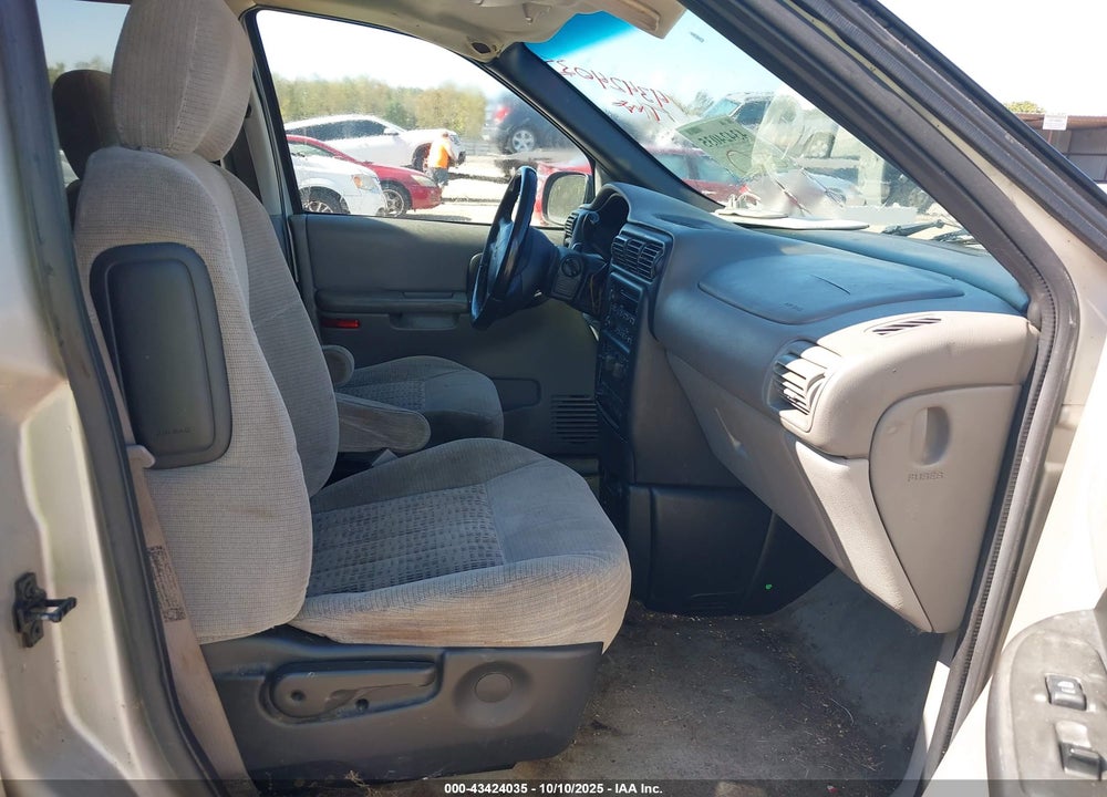 2004 CHEVROLET VENTURE LT VIN: 1GNDX13E34D106362