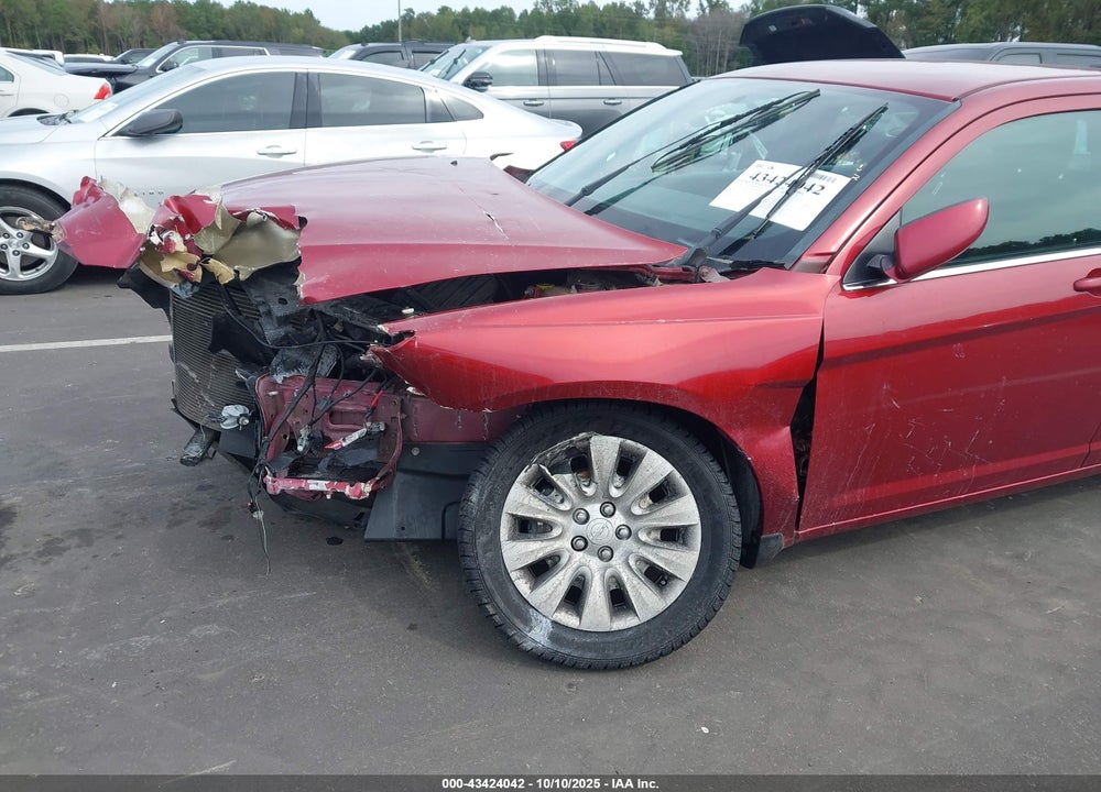 2014 CHRYSLER 200 VIN: 1C3CCBAB2EN208833
