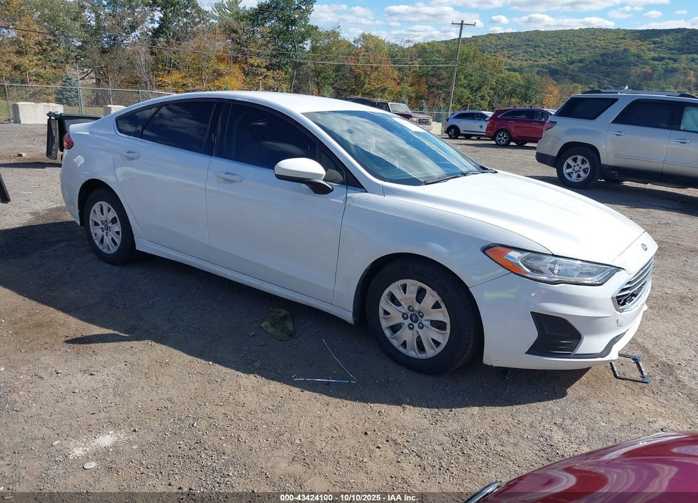 2019 FORD FUSION S VIN: 3FA6P0G77KR229728