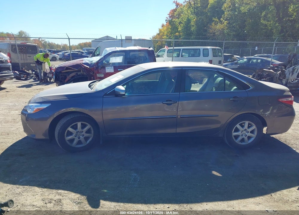 2015 TOYOTA CAMRY LE VIN: 4T4BF1FK4FR452493