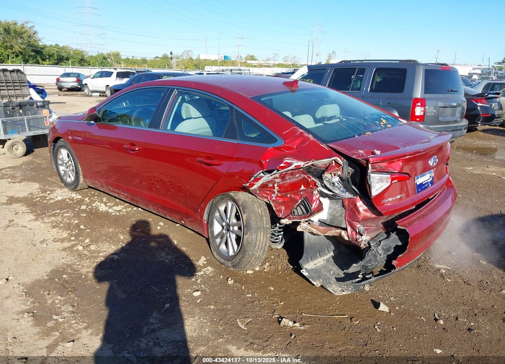 2016 HYUNDAI SONATA SE VIN: 5NPE24AF4GH389216