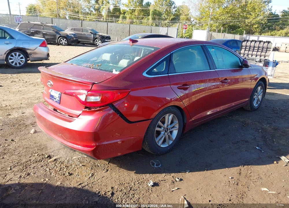 2016 HYUNDAI SONATA SE VIN: 5NPE24AF4GH389216