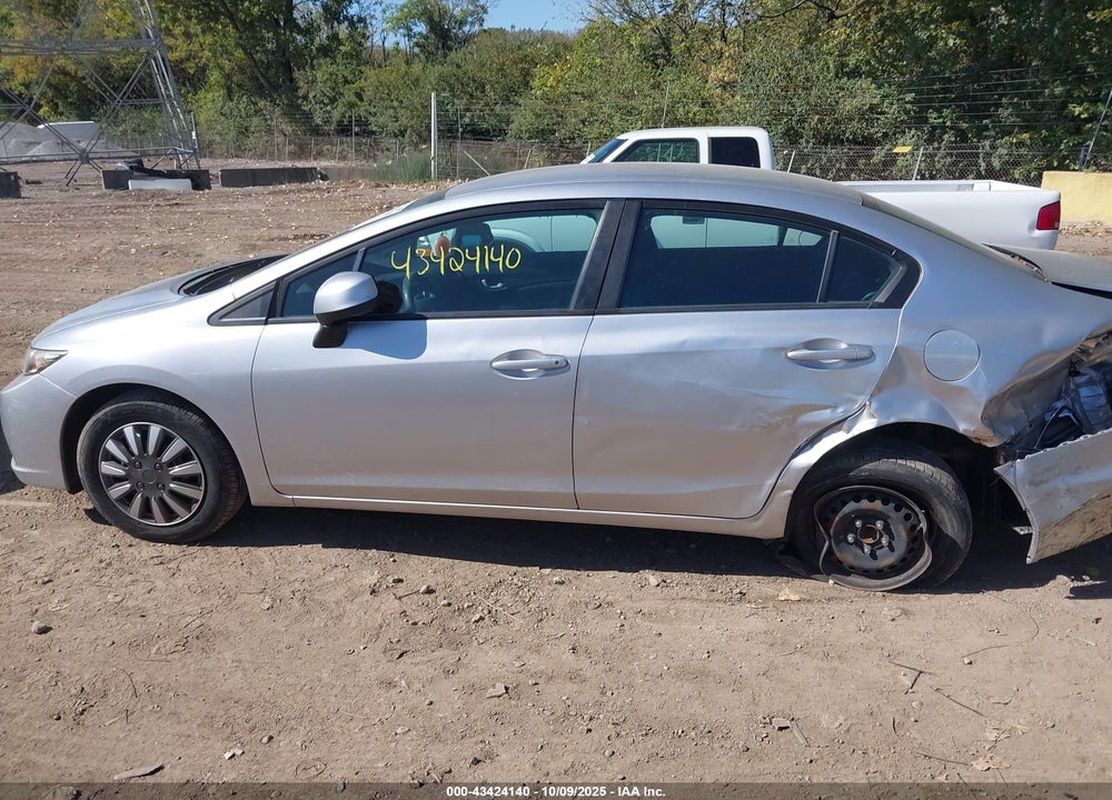 2013 HONDA CIVIC VIN: 19XFB2E55DE081305