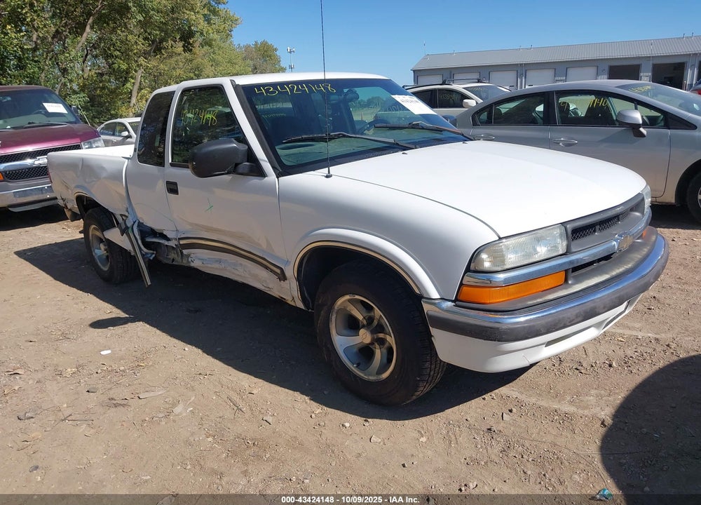 2002 CHEVROLET S-10 LS VIN: 1GCCS19W228243706
