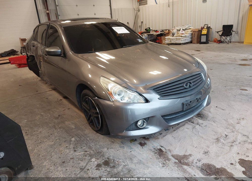 2011 INFINITI G37X VIN: JN1CV6AR8BM402314