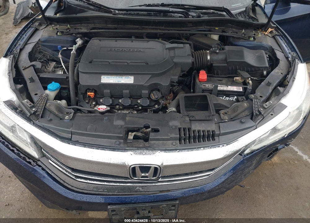 2017 HONDA ACCORD EX-L V6 VIN: 1HGCR3F84HA032197