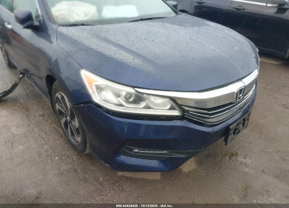 2017 HONDA ACCORD EX-L V6 VIN: 1HGCR3F84HA032197