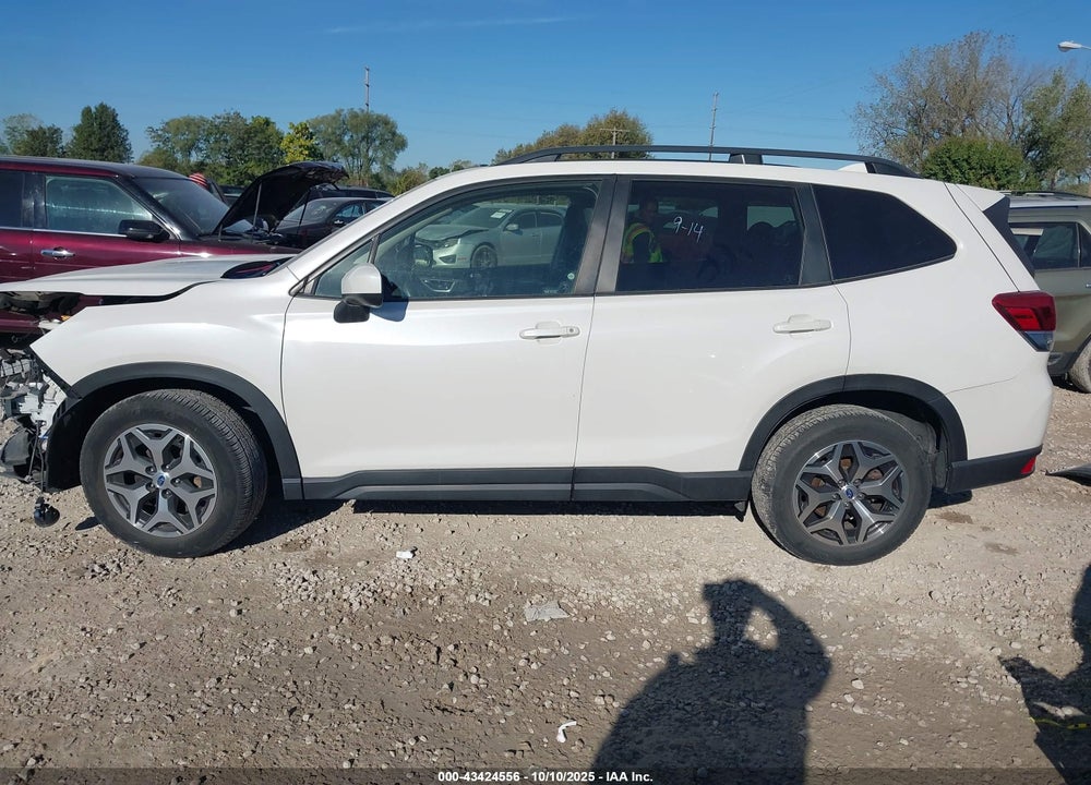 2021 SUBARU FORESTER PREMIUM VIN: JF2SKAFC4MH510225