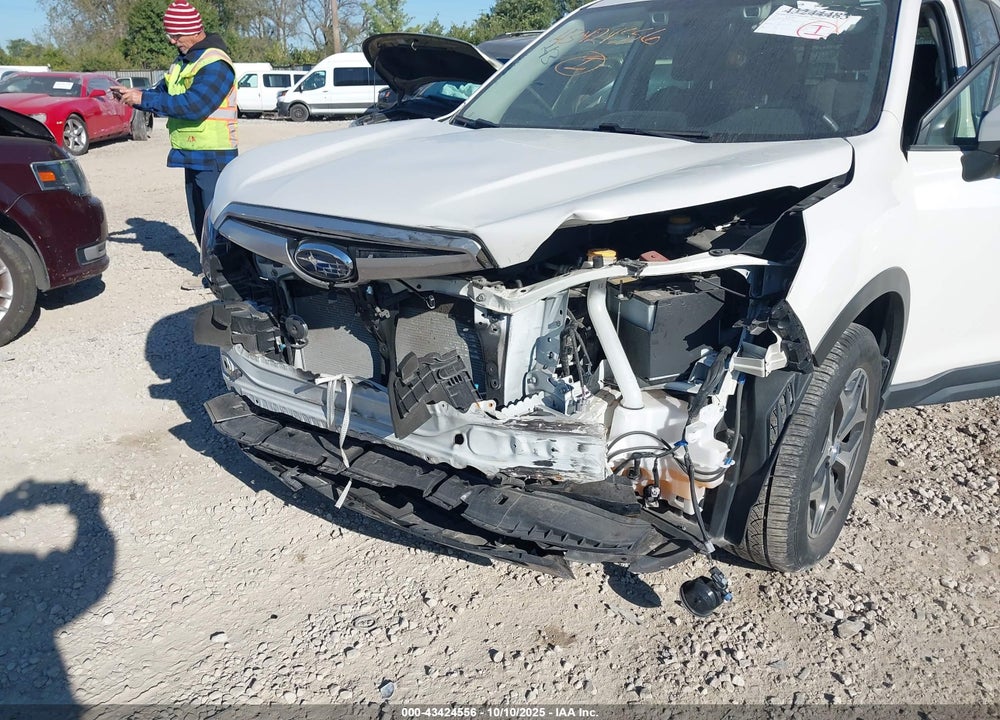 2021 SUBARU FORESTER PREMIUM VIN: JF2SKAFC4MH510225