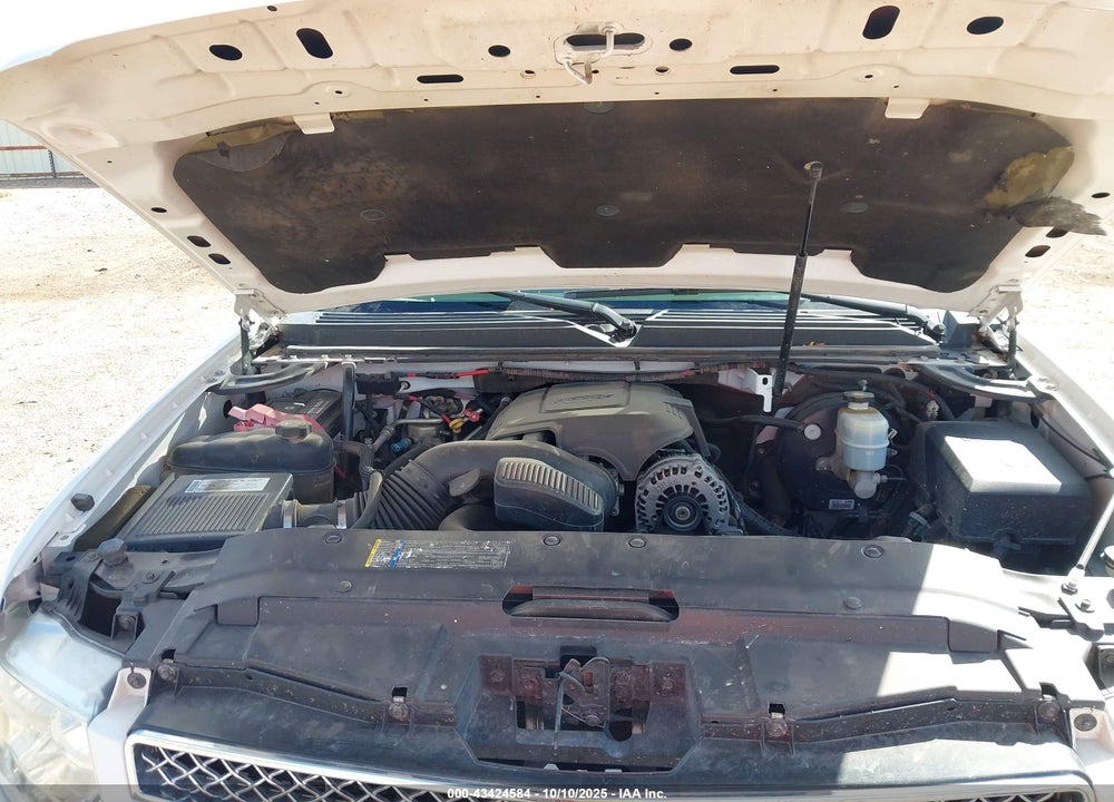 2008 CHEVROLET SUBURBAN 1500 LTZ VIN: 1GNFK16318R127690