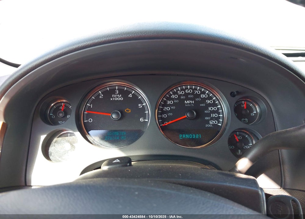 2008 CHEVROLET SUBURBAN 1500 LTZ VIN: 1GNFK16318R127690