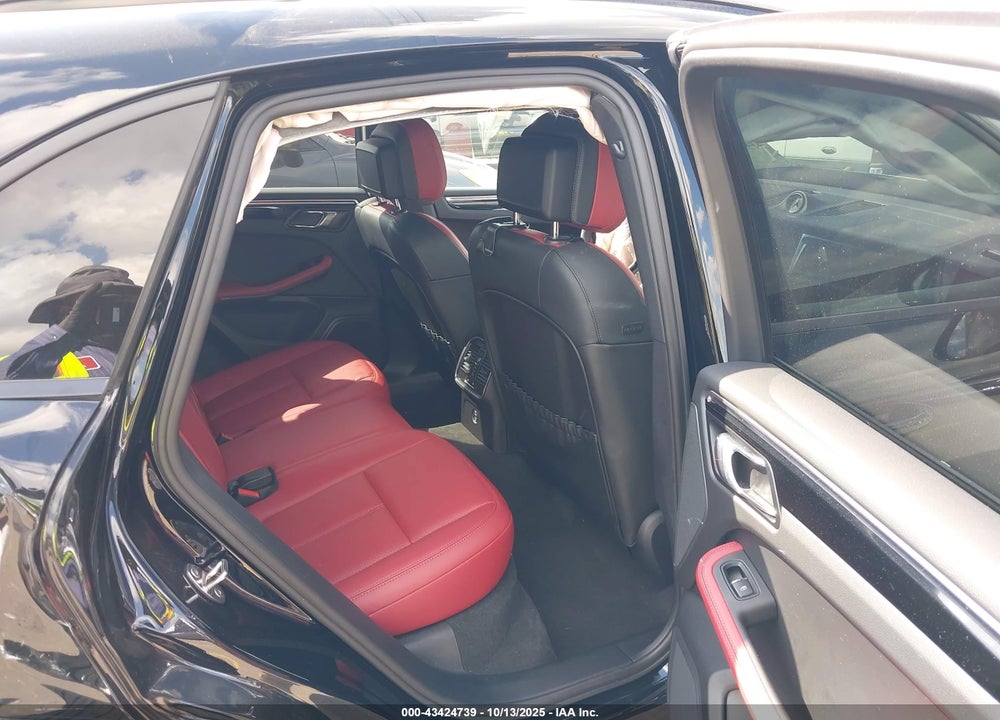 2023 PORSCHE MACAN VIN: WP1AA2A55PLB10797