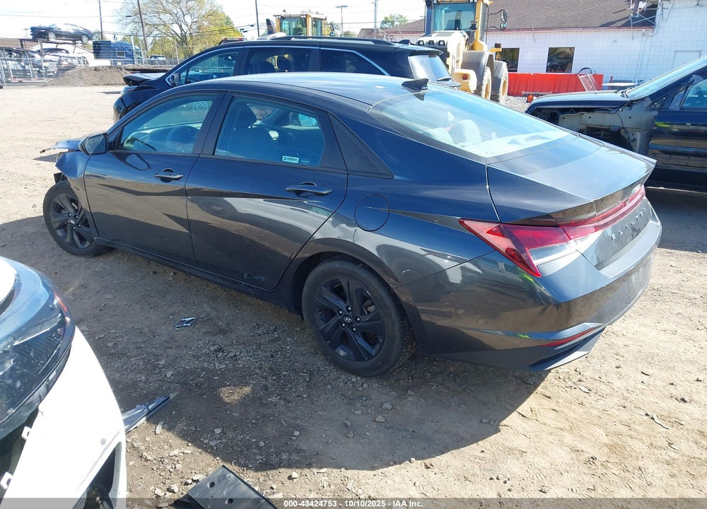 2021 HYUNDAI ELANTRA SEL VIN: 5NPLM4AG7MH039567