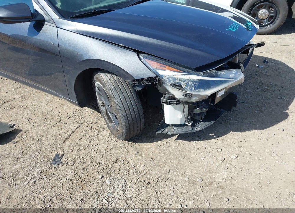 2021 HYUNDAI ELANTRA SEL VIN: 5NPLM4AG7MH039567