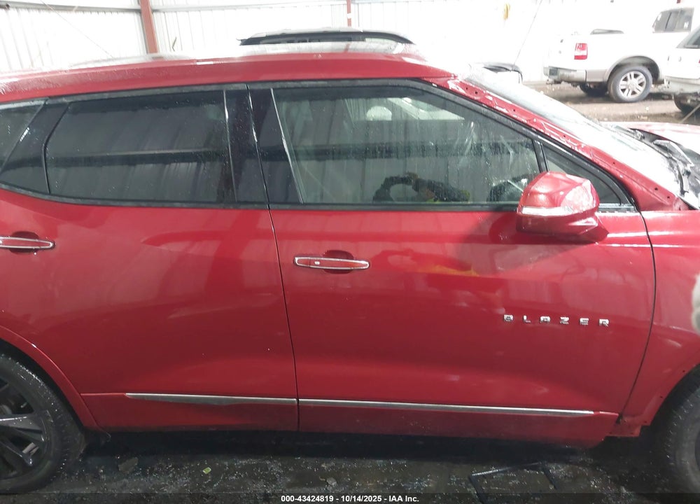 2019 CHEVROLET BLAZER PREMIER VIN: 3GNKBFRS8KS640597
