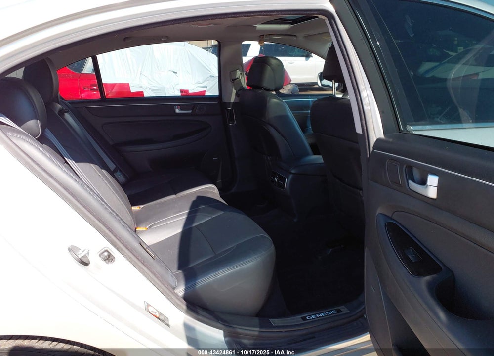 2013 HYUNDAI GENESIS 5.0 R-SPEC VIN: KMHGC4DH1DU250287