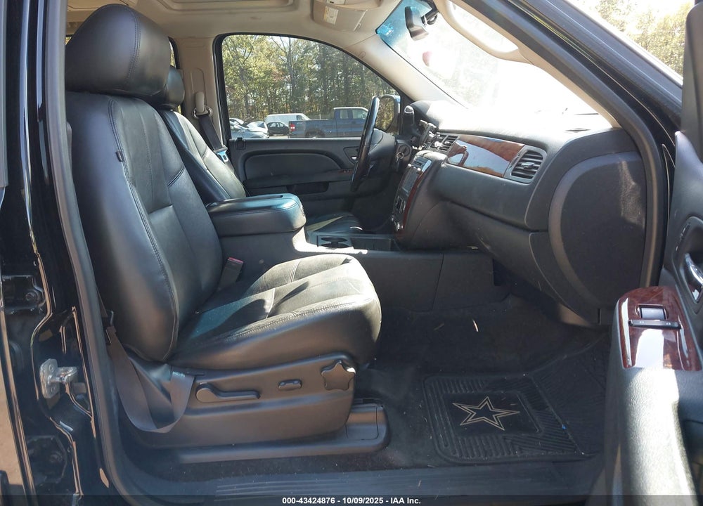 2013 CHEVROLET TAHOE VIN: 1GNSKDEJ7DR197513
