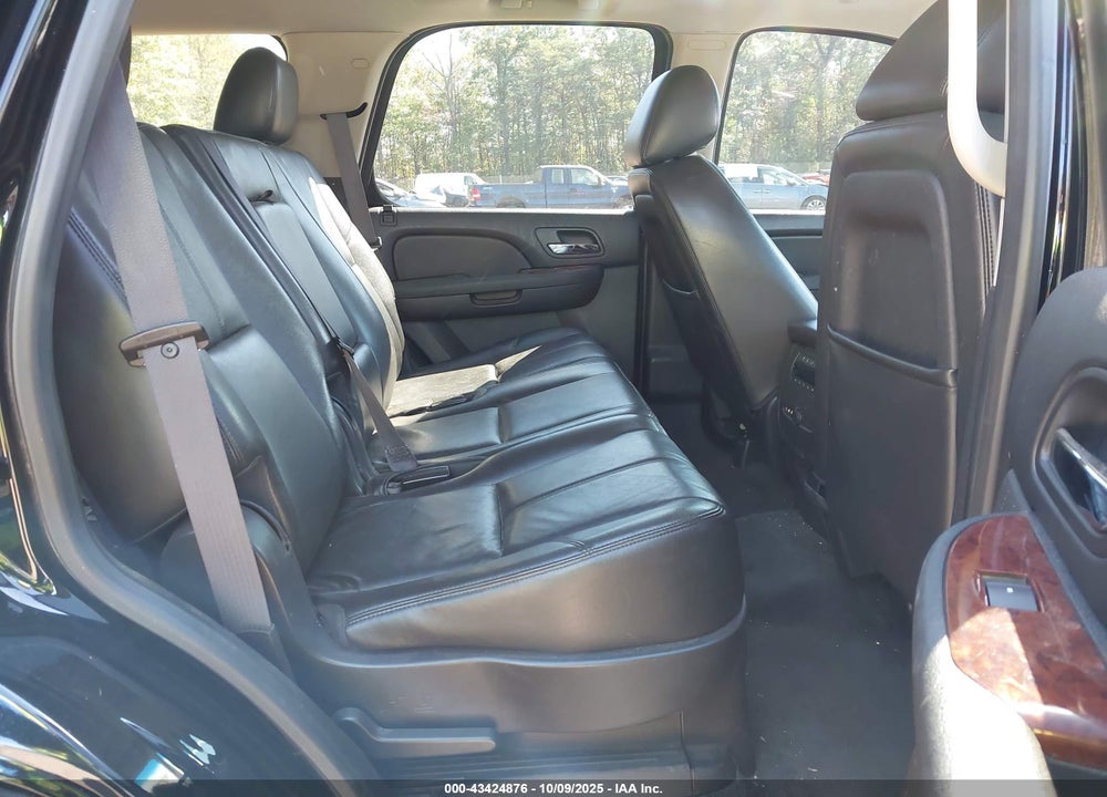 2013 CHEVROLET TAHOE VIN: 1GNSKDEJ7DR197513