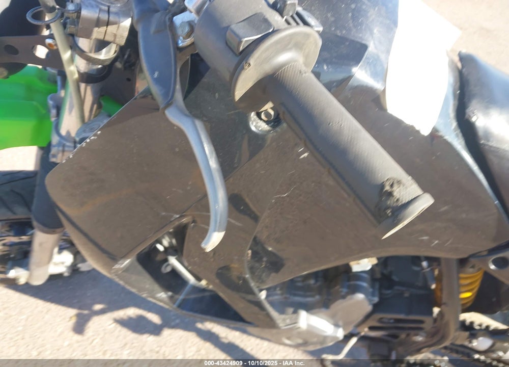 2009 KAWASAKI KL650 E VIN: JKAKLEE169DA23736