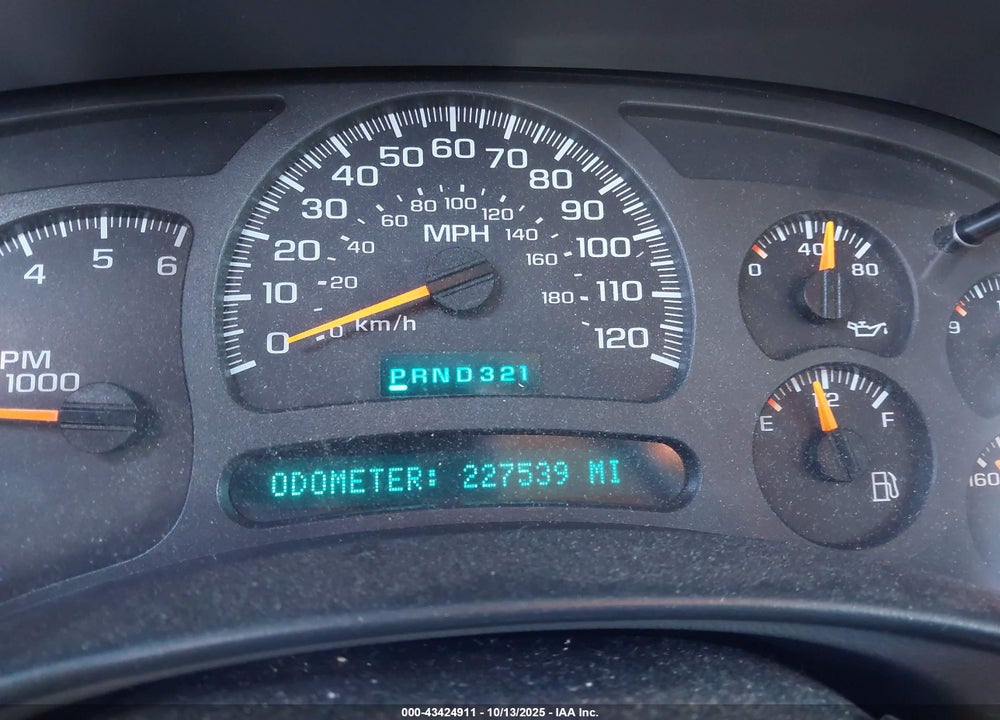 2003 CHEVROLET SUBURBAN 1500 LT VIN: 3GNFK16Z93G106017