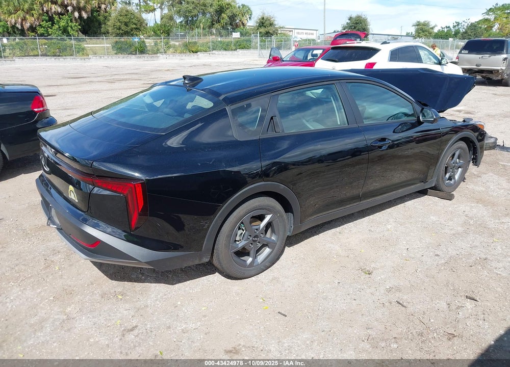 2025 KIA K4 LXS VIN: 3KPFT4DE5SE023248