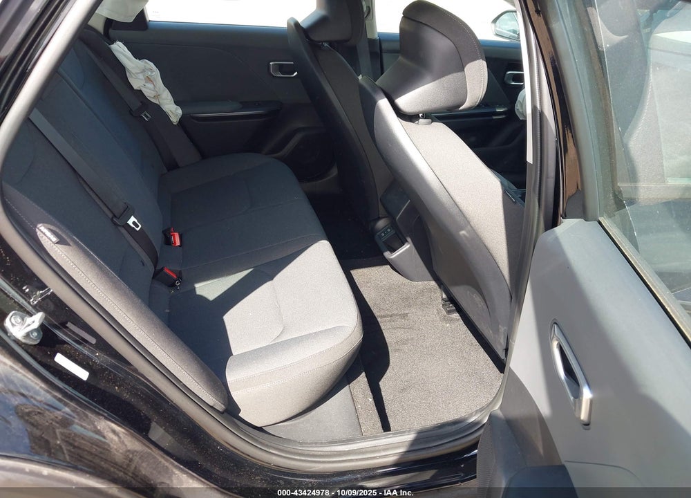 2025 KIA K4 LXS VIN: 3KPFT4DE5SE023248