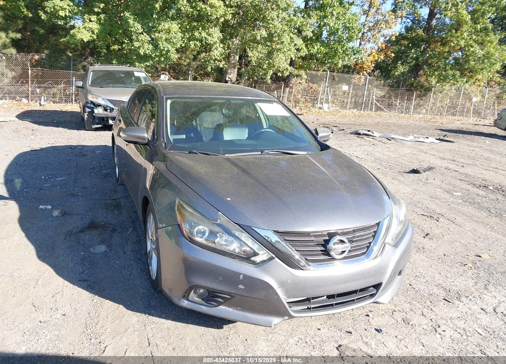 2017 NISSAN ALTIMA VIN: 1N4BL3AP4HC113995