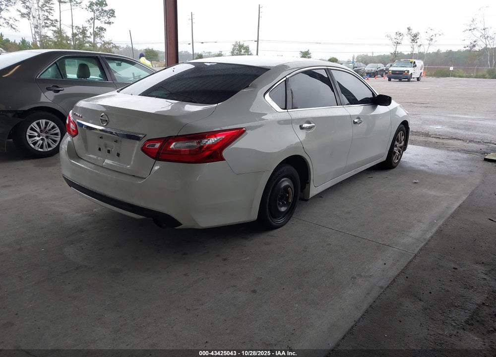 2017 NISSAN ALTIMA VIN: 1N4AL3AP6HN347894