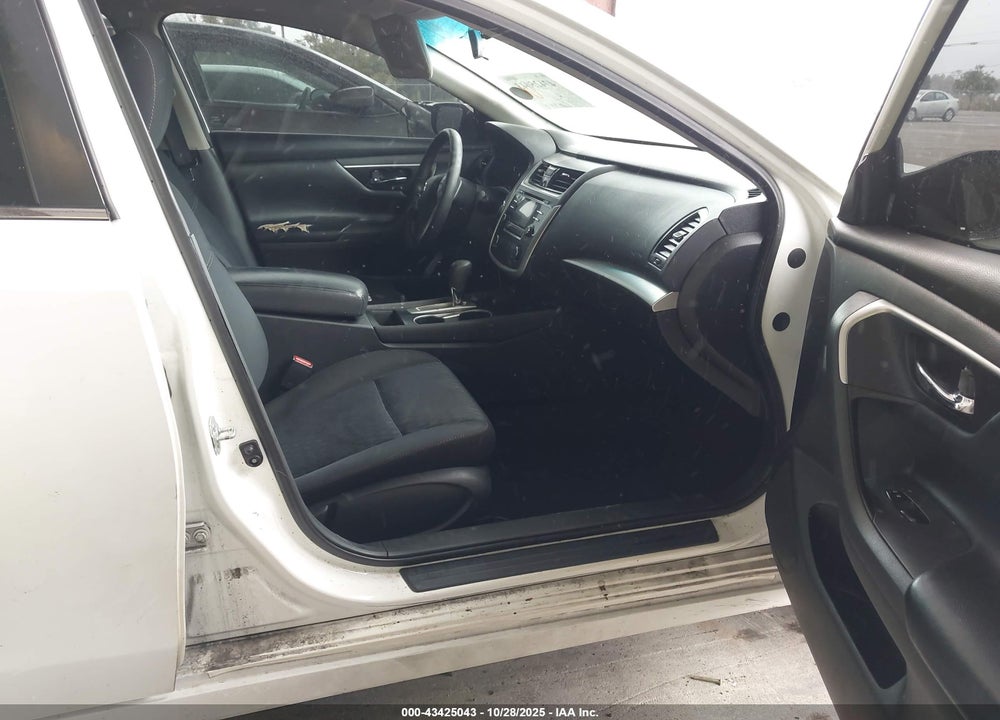 2017 NISSAN ALTIMA VIN: 1N4AL3AP6HN347894