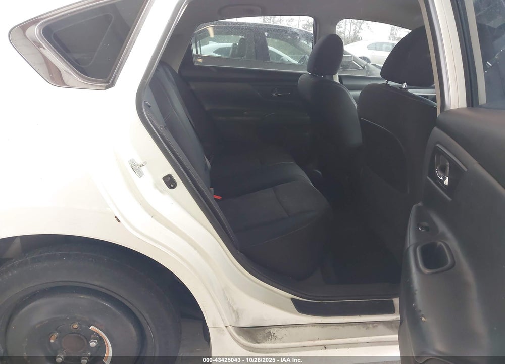 2017 NISSAN ALTIMA VIN: 1N4AL3AP6HN347894