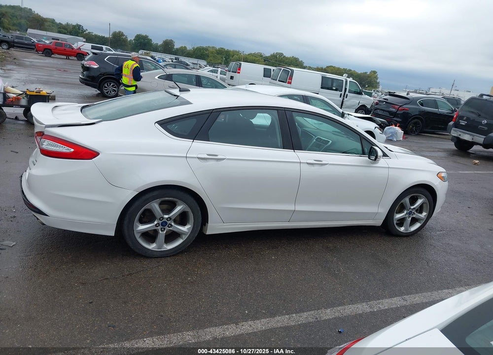 2016 FORD FUSION VIN: 3FA6P0HD3GR360764