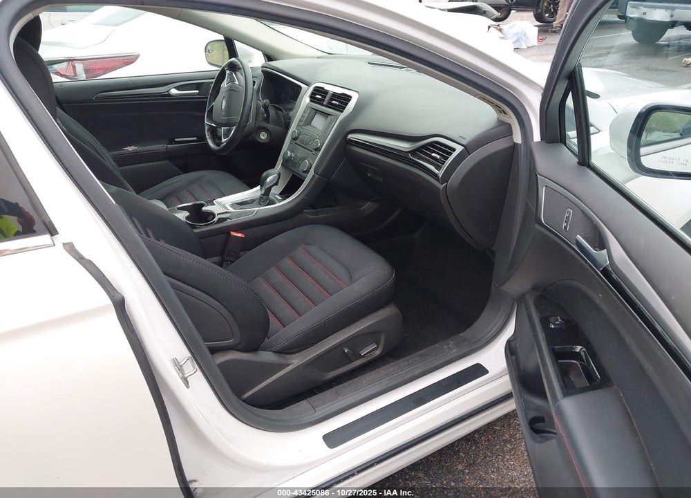 2016 FORD FUSION VIN: 3FA6P0HD3GR360764