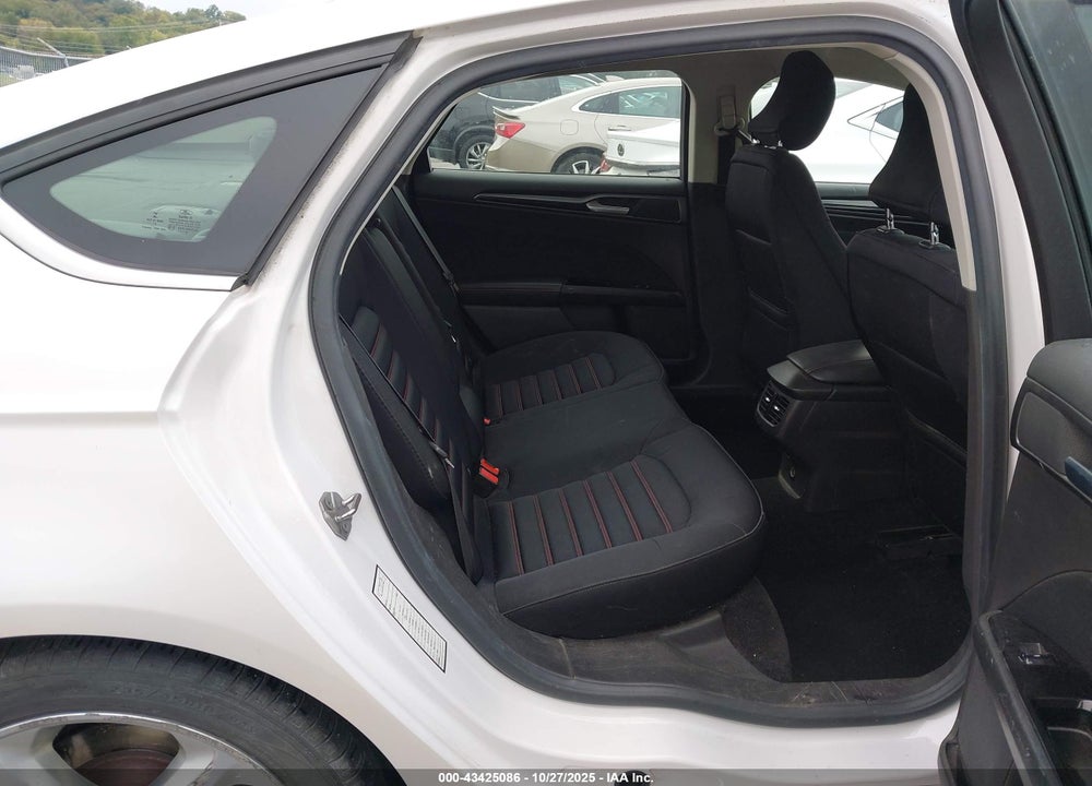 2016 FORD FUSION VIN: 3FA6P0HD3GR360764