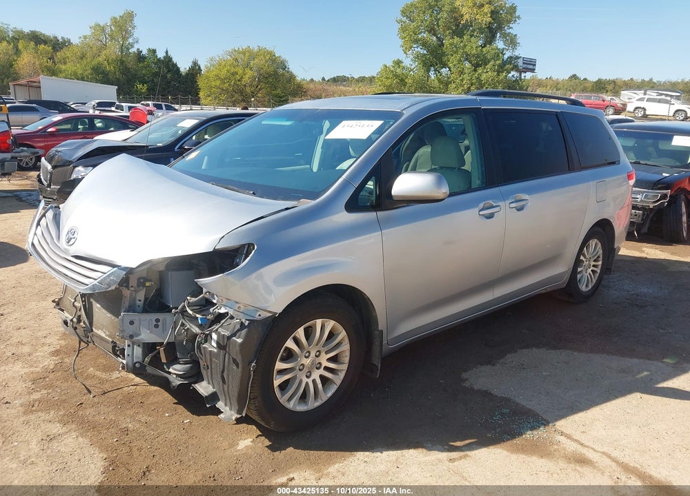 2011 TOYOTA SIENNA XLE V6 VIN: 5TDYK3DC6BS073022