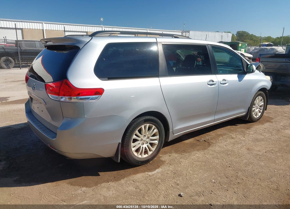 2011 TOYOTA SIENNA XLE V6 VIN: 5TDYK3DC6BS073022
