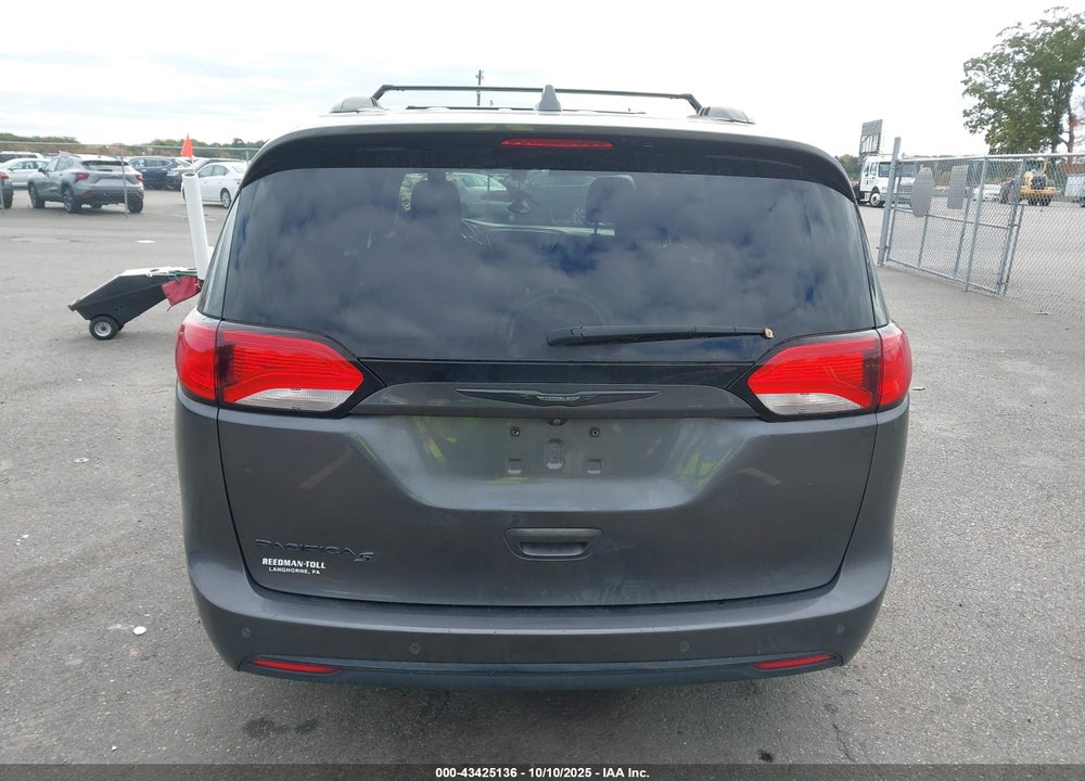2018 CHRYSLER PACIFICA VIN: 2C4RC1FG3JR356751
