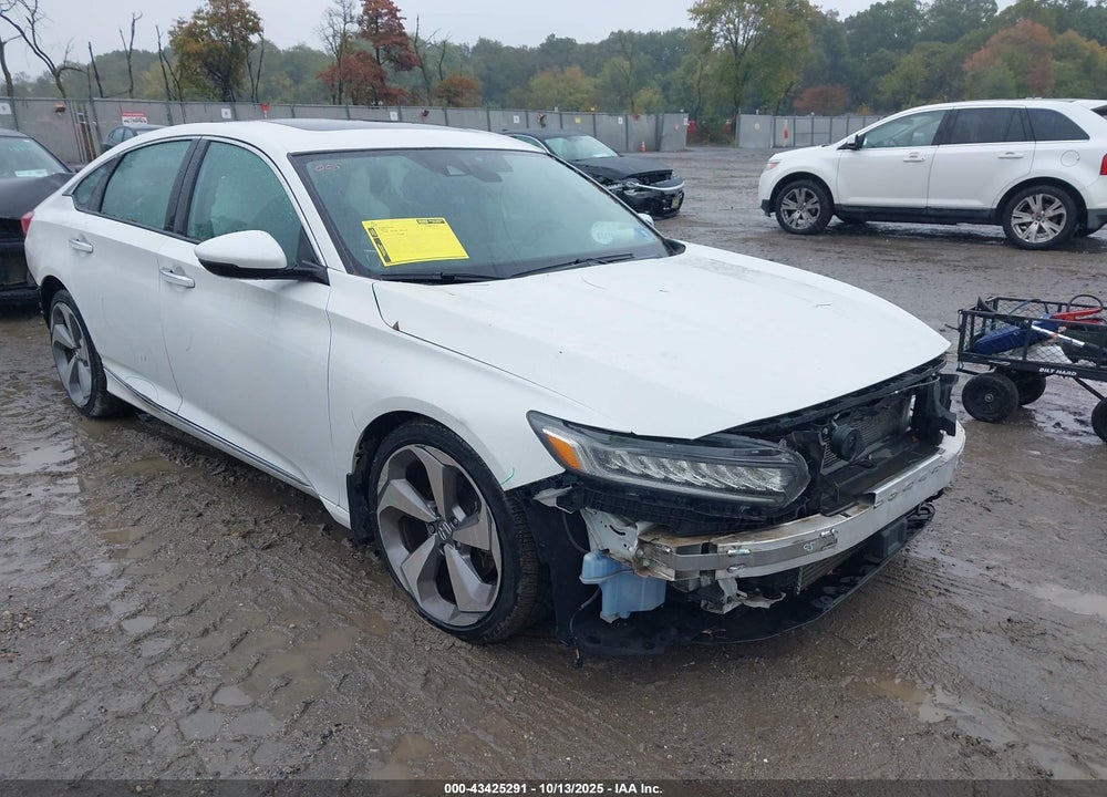 2018 HONDA ACCORD VIN: 1HGCV1F99JA144167