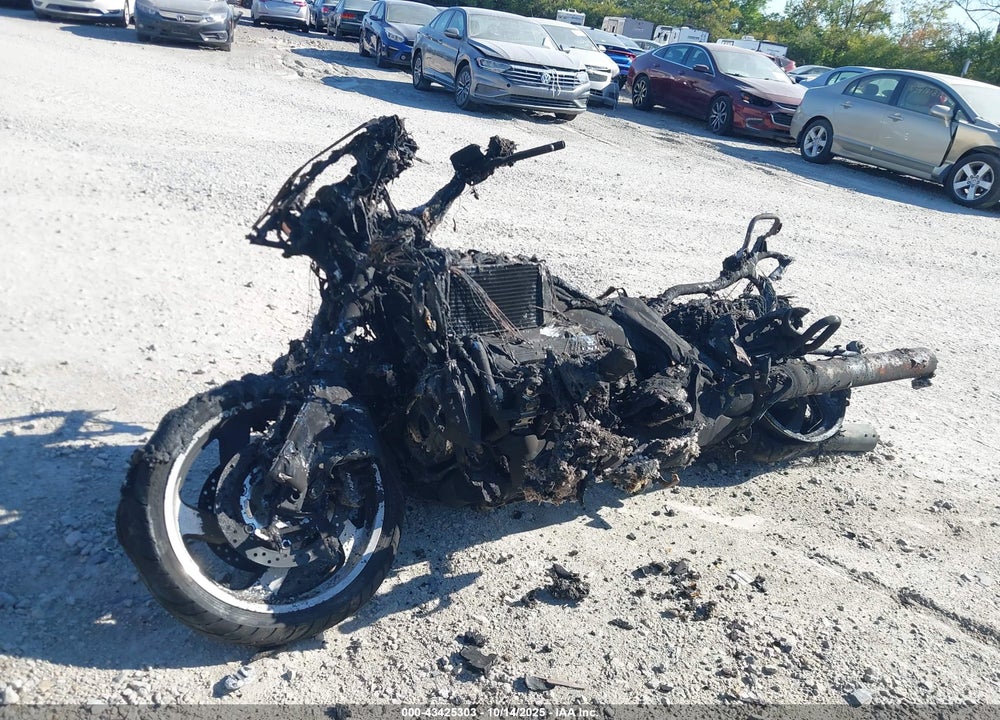 2003 HONDA GL1800 VIN: 1HFSC47433A202528