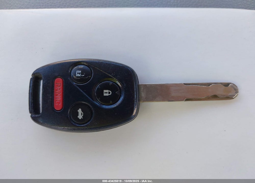 2009 HONDA ACCORD VIN: 1HGCP36839A040069