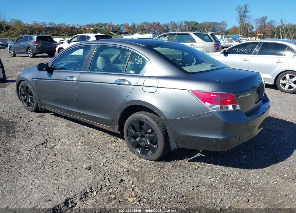 2009 HONDA ACCORD VIN: 1HGCP36839A040069