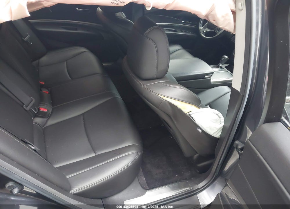 2014 ACURA RLX VIN: JH4KC1F3XEC002365