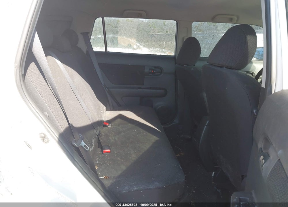 2008 SCION XB VIN: JTLKE50E981017991