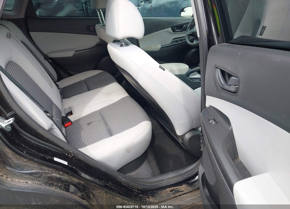 2022 HYUNDAI KONA SE VIN: KM8K22AB1NU762795