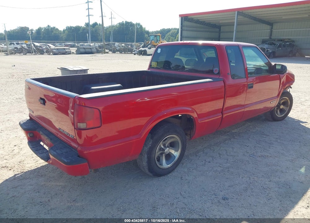 2003 CHEVROLET S-10 LS VIN: 1GCCS19H938245312