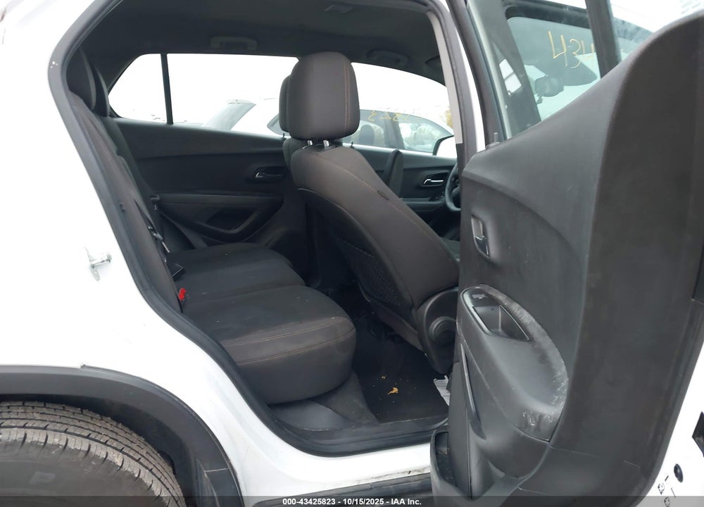 2017 CHEVROLET TRAX LS VIN: KL7CJNSB8HB255658